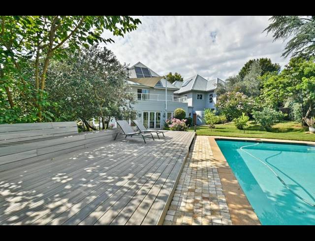 6 BEDROOM HOUSE FOR SALE IN EMMARENTIA